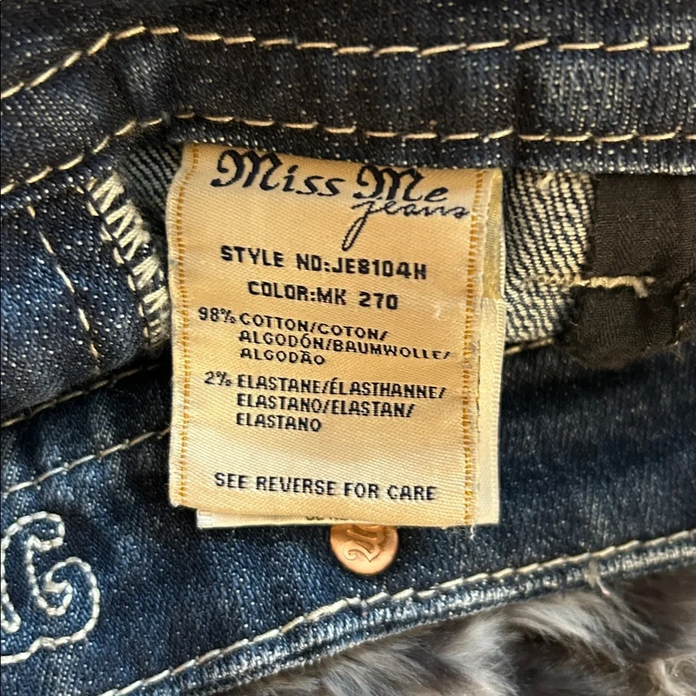 Miss Me Tag size 29 Dark Blue Denim Shorts with  peekaboo pockets - Picture 16 of 16